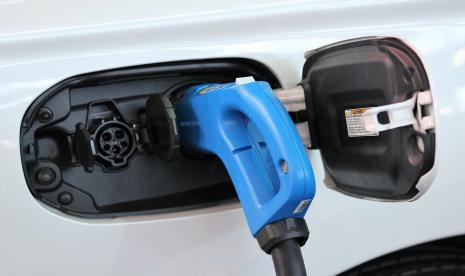 bri kkb - ilustrasi berita Beli Mobil Listrik Makin Ringan, BRI KKB Hadirkan Promo Bunga 3% Flat