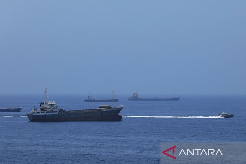 koridor maritim hormuz - ilustrasi berita Oman Buka Koridor Maritim Hormuz Sementara untuk Kapal yang Melintasi Selat…