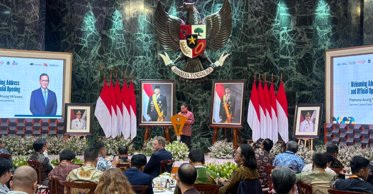 dengar suara masyarakat - ilustrasi berita Gubernur Pramono: Pemerintah Harus Dengar Suara Masyarakat