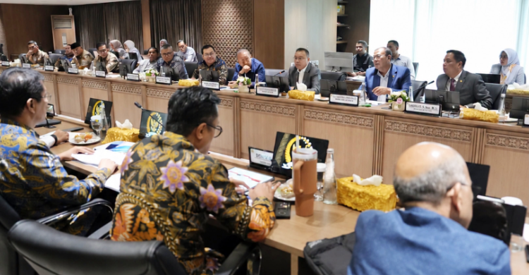 kapal perintis - ilustrasi berita Kumpul Menteri di Senayan, Dasco Bahas Anggaran Kapal Perintis untuk Layanan Laut di…