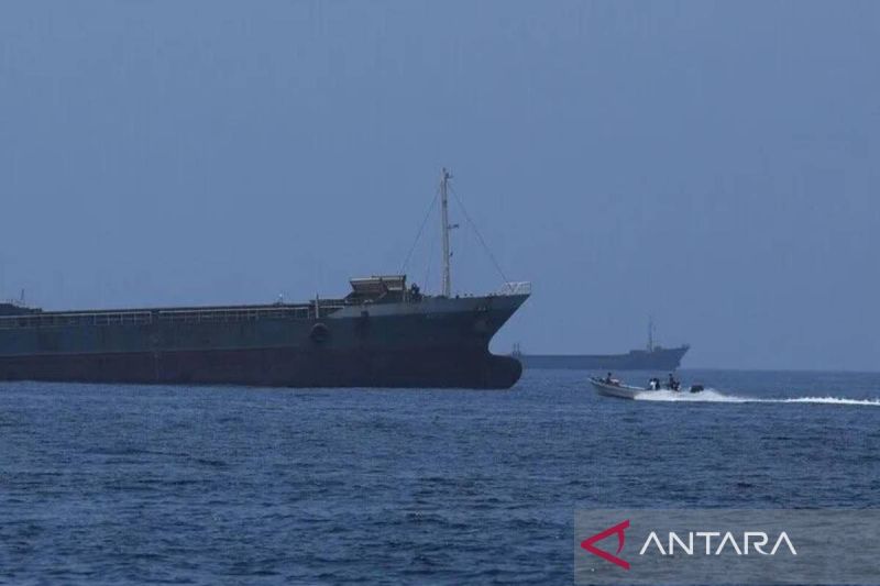 kapal tanker uae - ilustrasi berita 1 Tewas, 8 Terluka Setelah Serangan pada Dua Kapal Tanker UAE di Selat Hormuz