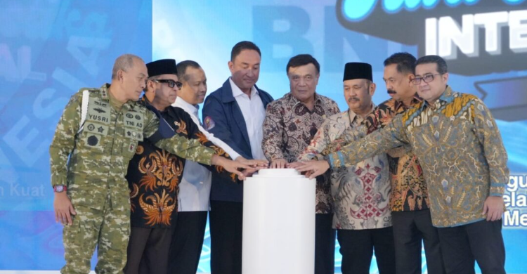 kolaborasi perang narkotika - ilustrasi berita Kolaborasi perang narkotika: Menko Polkam Tegaskan Perang Lawan…