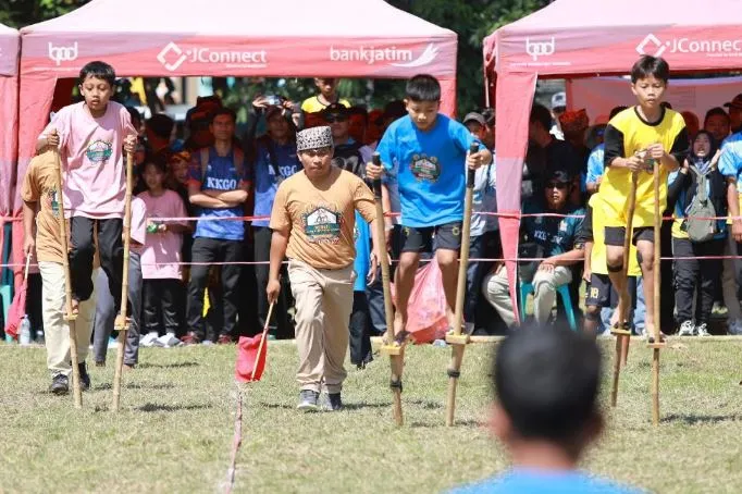 memengan tradisional - ilustrasi berita Festival Memengan Tradisional Banyuwangi: Kenali Permainan Warisan Leluhur