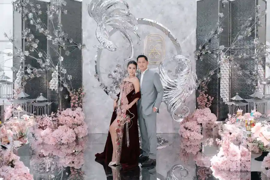 mirror chinese modern - ilustrasi berita Pertama di Indonesia: Steve’s Decor Hadirkan Mirror Chinese Modern di Surabaya