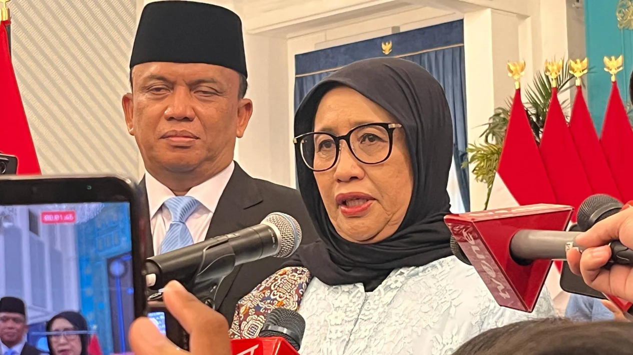 nanik s deyang - ilustrasi berita Bukan Tak Percaya Dokter Indonesia, Ini Alasan Nanik S Deyang Berobat ke Luar Negeri