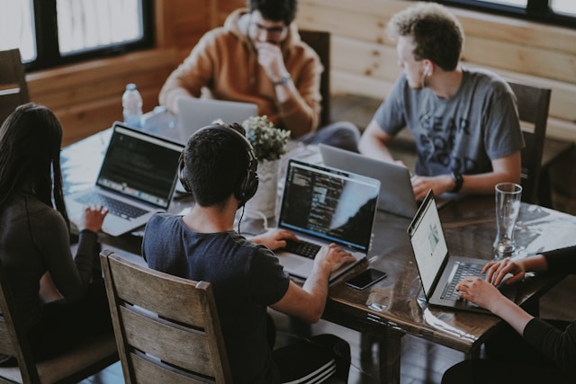software development companies - ilustrasi berita Top Tech dan Software Development Companies yang Perlu Diketahui di…