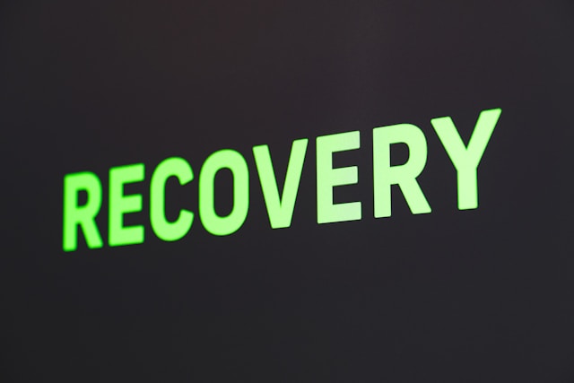 data recovery - ilustrasi berita Data recovery: Mengapa Pemulihan Data Semakin Krusial di Era Digital