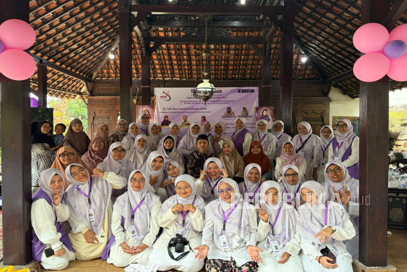 peran muslimah - ilustrasi berita Perempuan Alumni Al Azhar Perkuat Peran Muslimah Lewat Tiga Agenda Pemberdayaan Umat