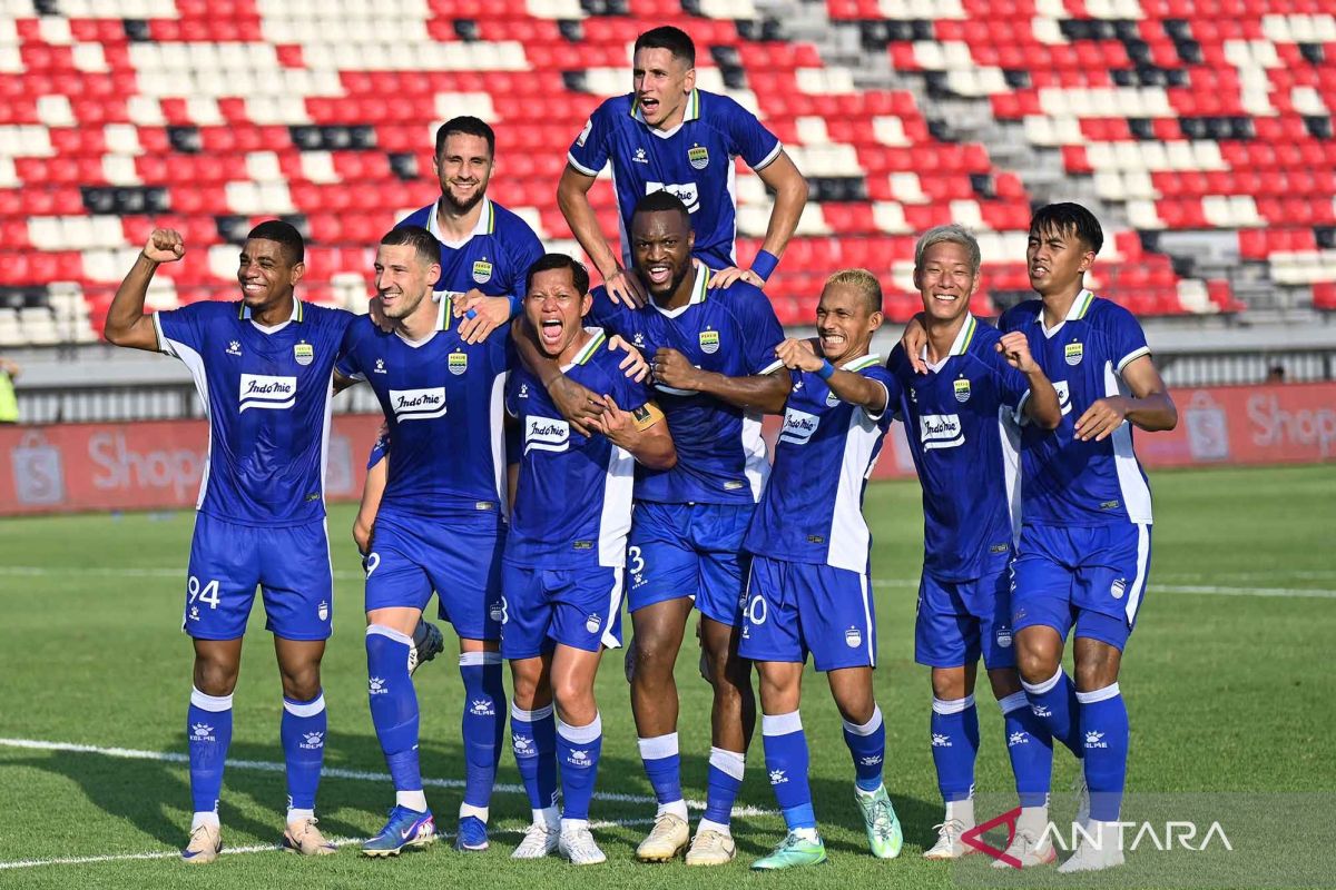 persib lolos ke final - ilustrasi berita Kalahkan Persija 2-1, Persib lolos ke final Piala Presiden 2026